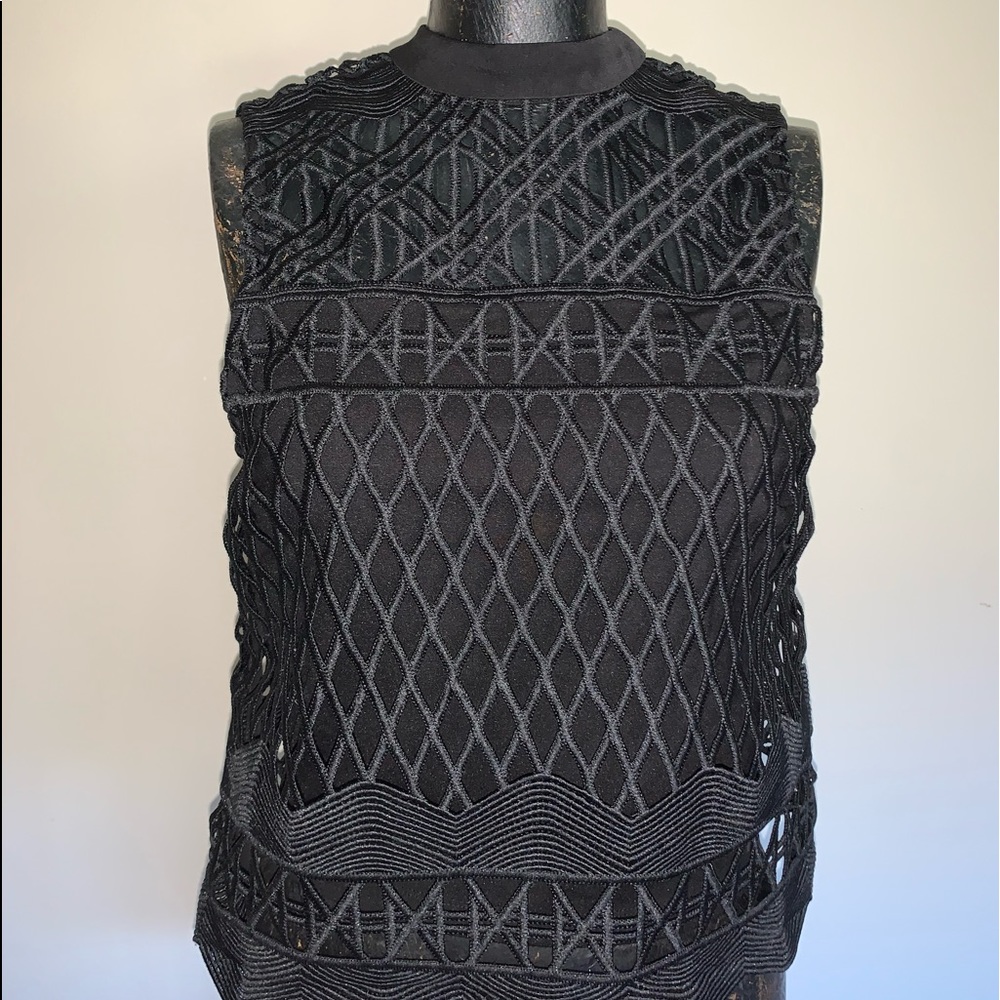 Kendall and Kylie Top